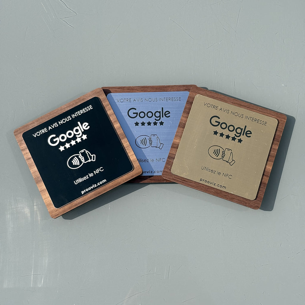 Plaque NFC Avis Google / Finition bois 10 × 10 cm
