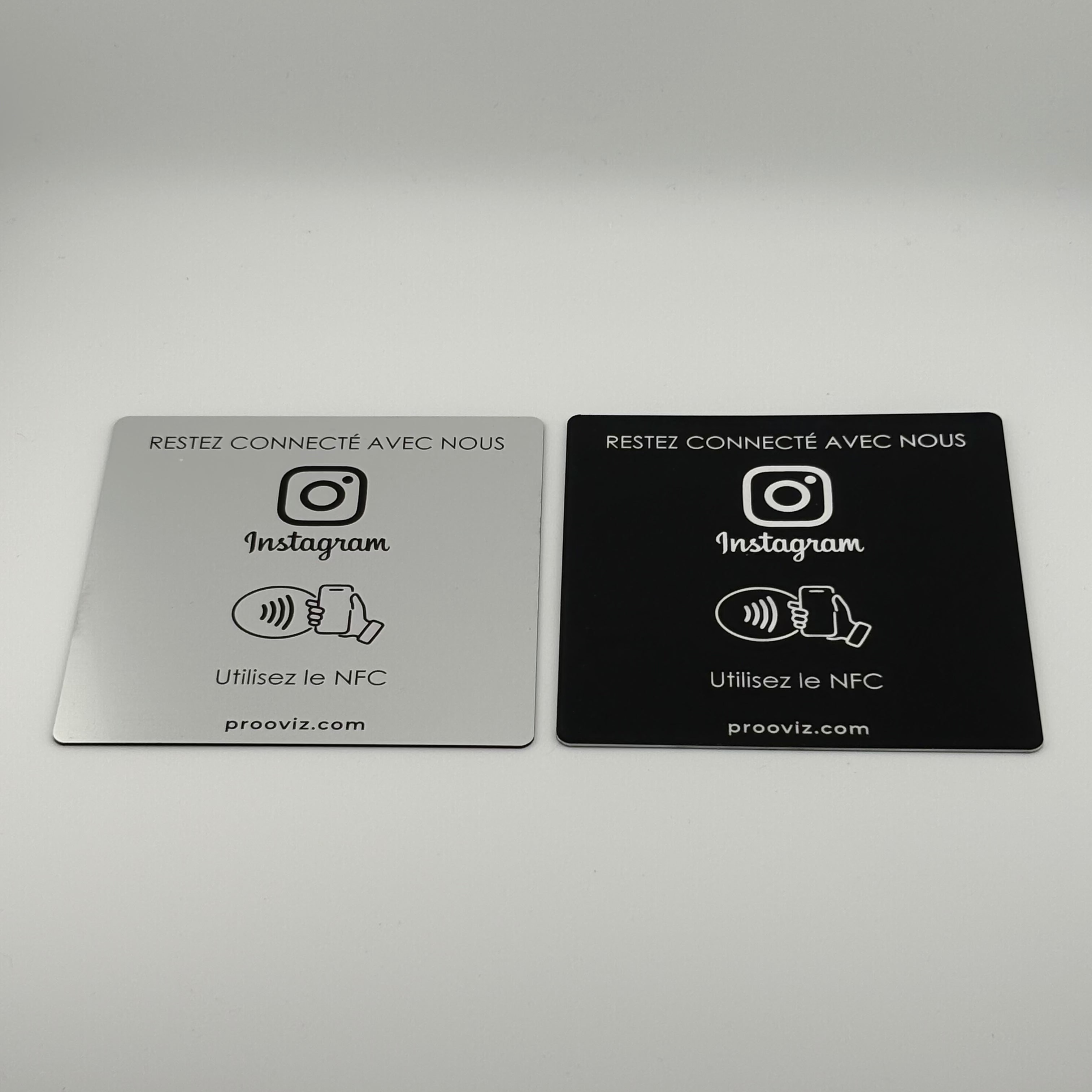 Plaque NFC Instagram / Adhésive 12 × 12 cm